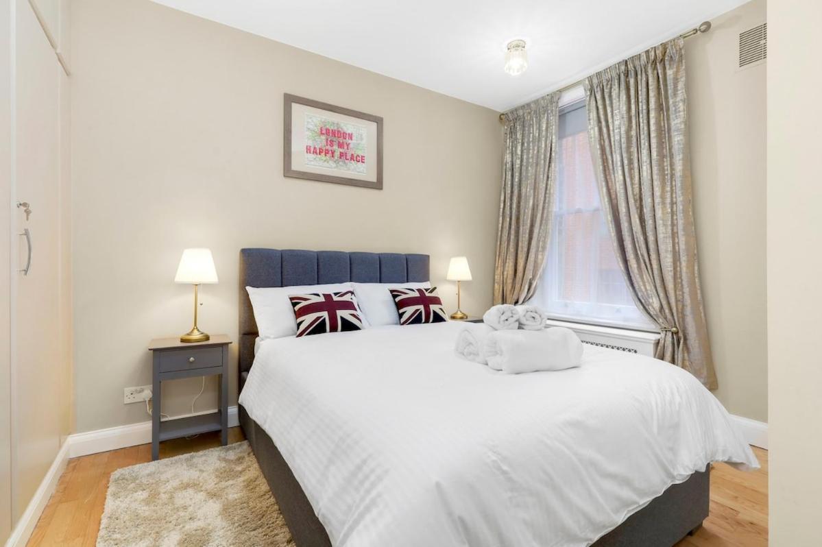 Soho - Sleeps 6 - Amazing Location Apartment London