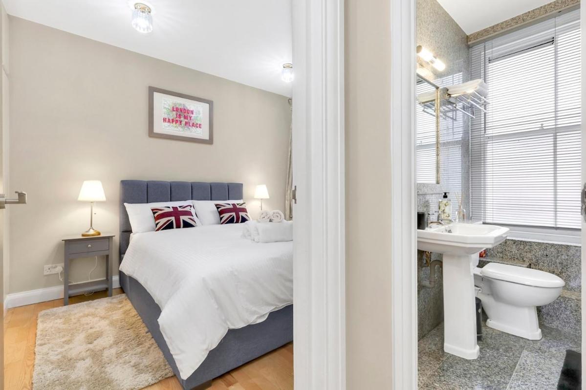 Soho - Sleeps 6 - Amazing Location Apartment *